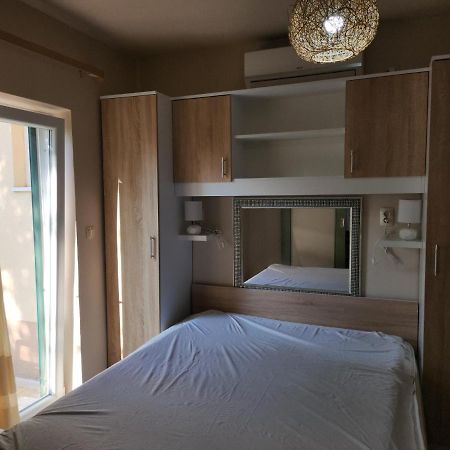 Tiho'S Apartments Split Exterior photo